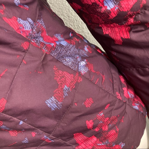 Women’s North Face Jacket - Picture 5 of 10